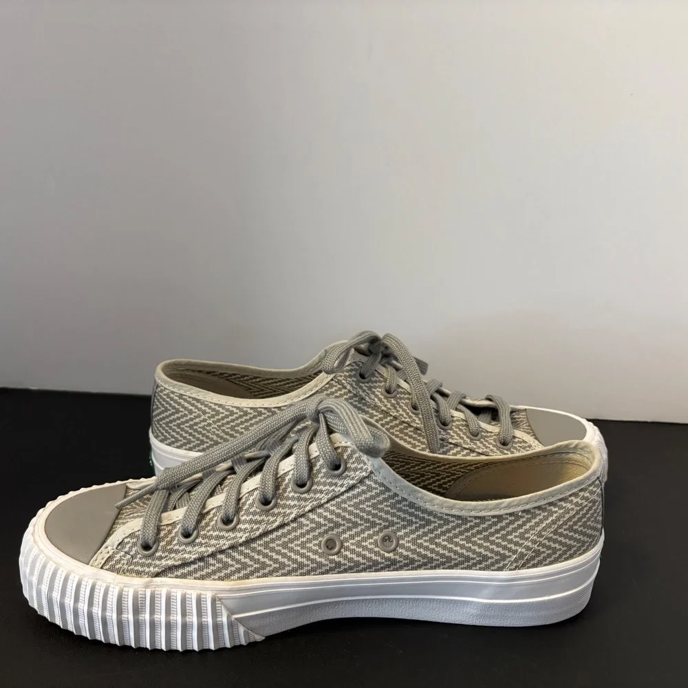 PF Flyers Center Lo Size 10.5 Womens Grey Herringbone Canvas Sneakers